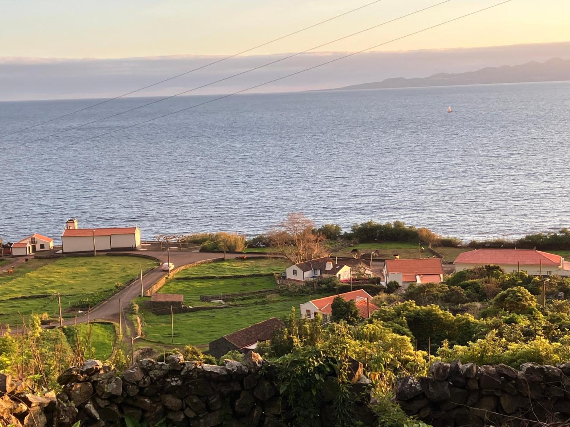 Vistalinda Cabins Calheta  Exterior photo